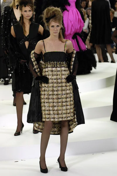 Look 9